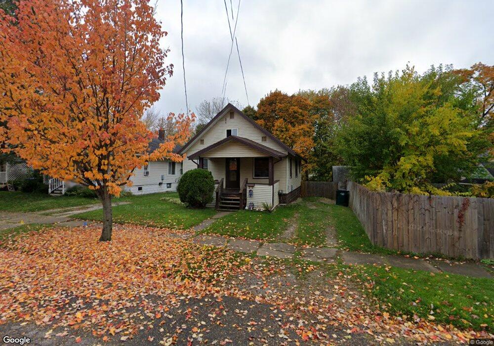 2214 Maplewood Ave, Lansing, MI 48910 - photo 1