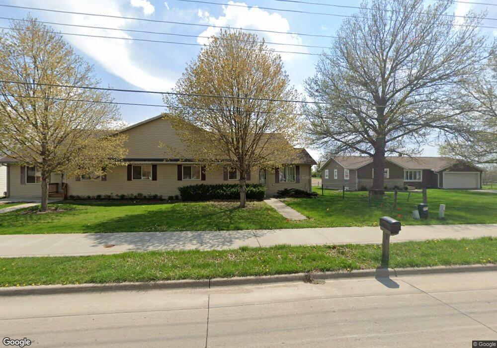 1303 S 13th Ave E, Newton, IA 50208 - photo 1
