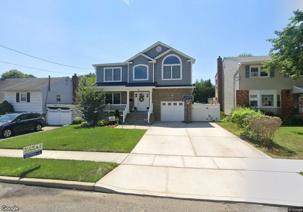 714 Briggs St, Bellmore, NY 11710 - photo 1