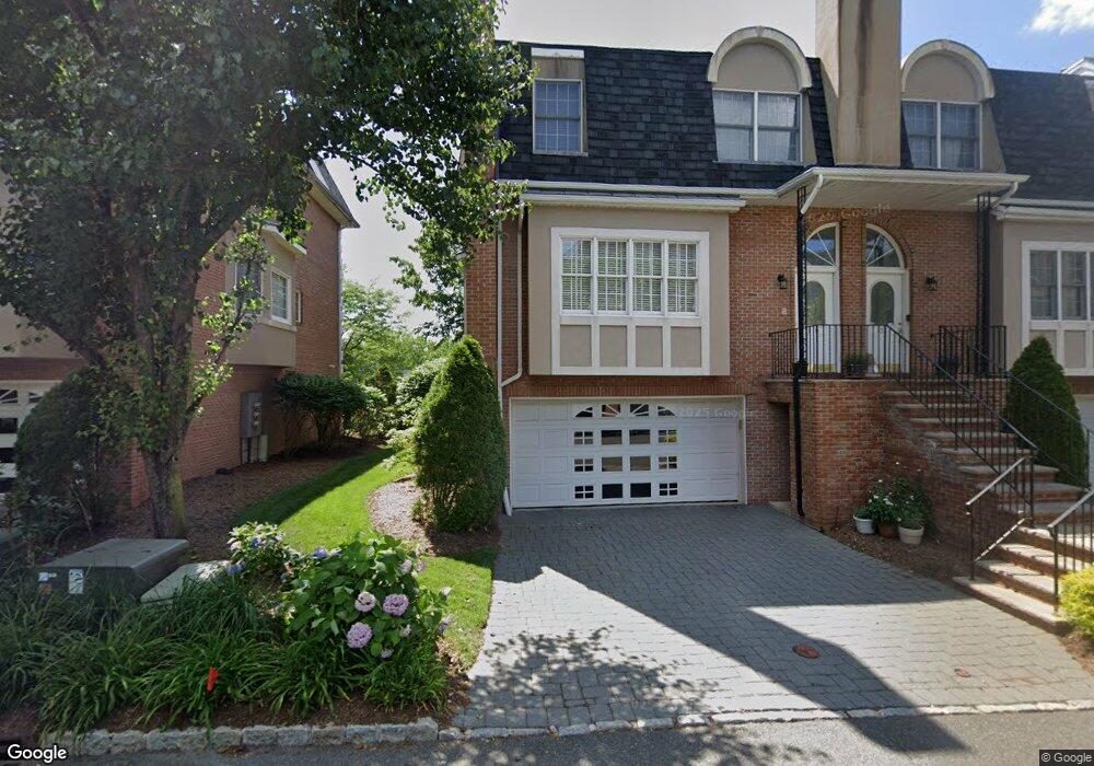 110 Stonegate Trail unit 110, Cresskill, NJ 07626 - photo 1