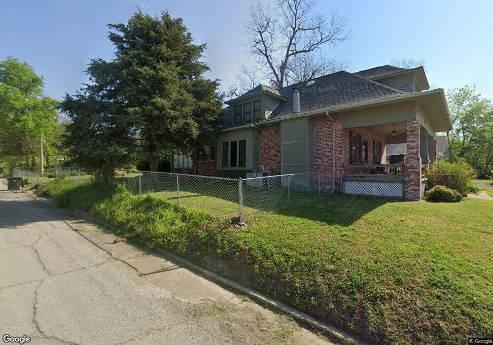 721 W Bryan Ave, Sapulpa, OK 74066 - photo 1