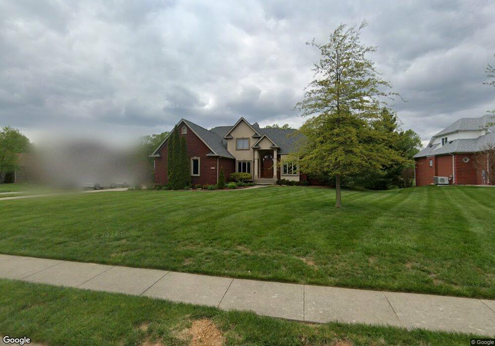 990 Baumann Dr N, Floyds Knobs, IN 47119 - photo 1