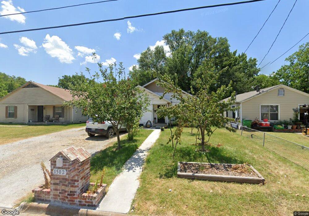 1502 Olive St, Gainesville, TX 76240 - photo 1