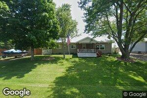 9033 Lakehills Rd, Ozawkie, KS 66070