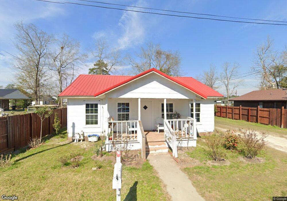 304 Jeanette St, Claxton, GA 30417 - photo 1