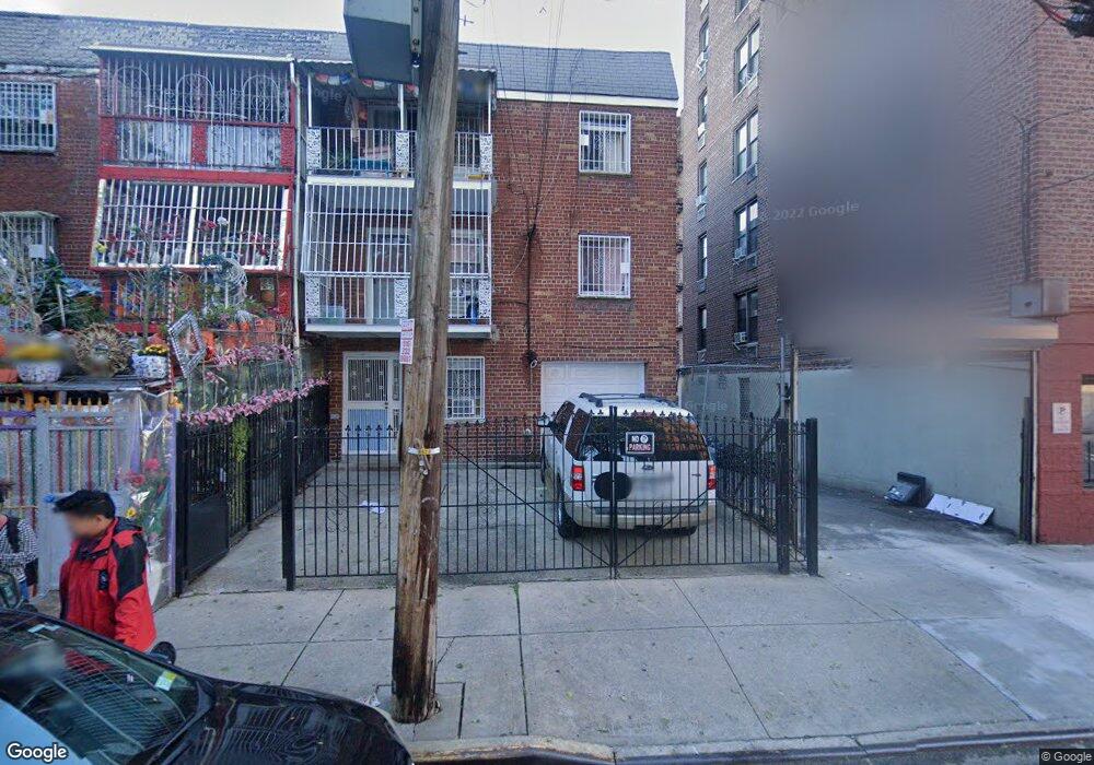 4249 Gleane St, Elmhurst, NY 11373 - photo 1