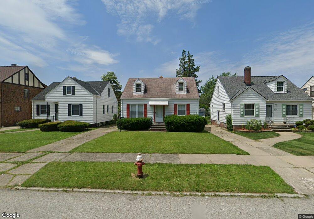 5162 Philip Ave, Maple Heights, OH 44137 - photo 1