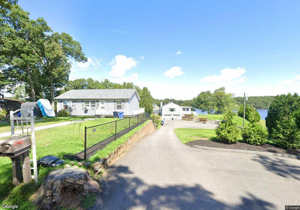 34 Laurel Point Dr, Oakdale, CT 06370 - photo 1