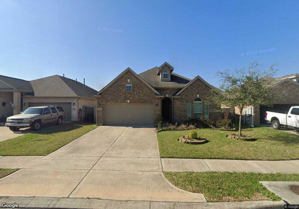 1739 Shane Trail Dr, Alvin, TX 77511 - photo 1