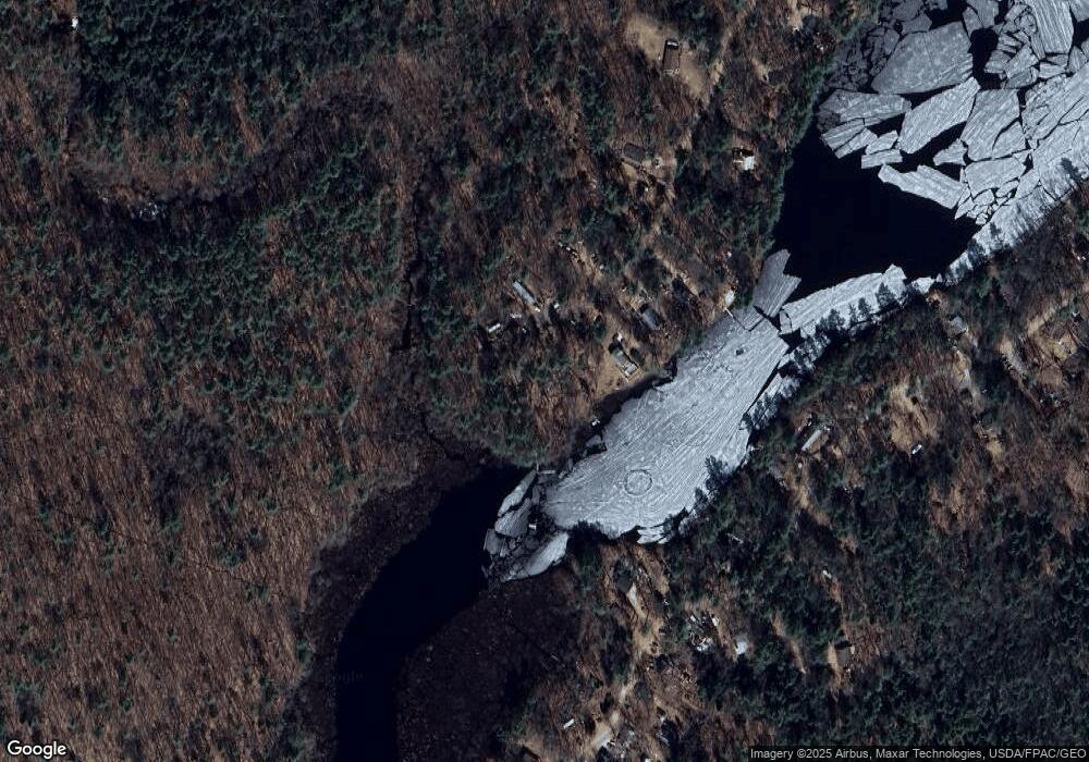 793 Long Shores Dr, Barrington, NH 03825 - photo 1