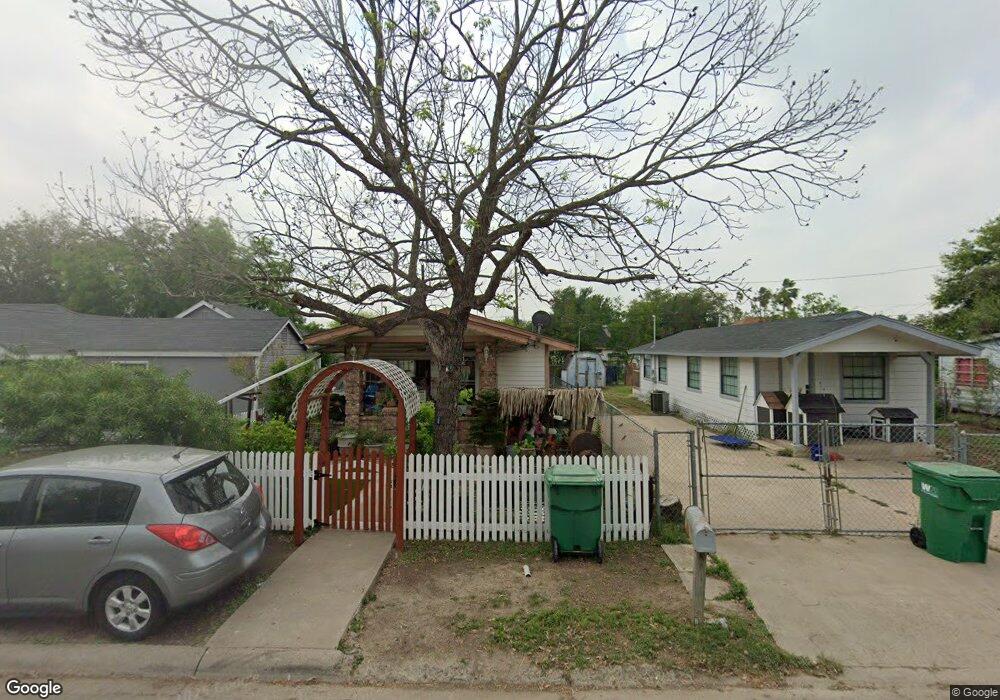 711 W Hawk Ave, Pharr, TX 78577 - photo 1