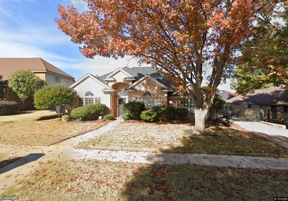 708 Evergreen Dr, Hurst, TX 76054 - photo 1