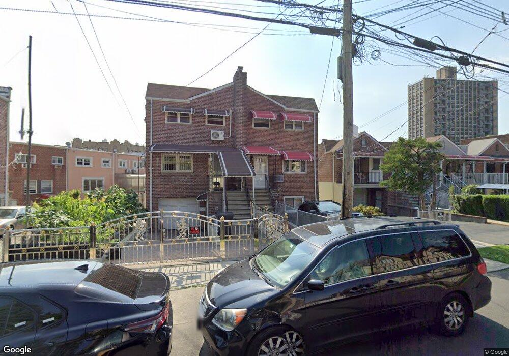 1915 Muliner Ave, Bronx, NY 10462 - photo 1