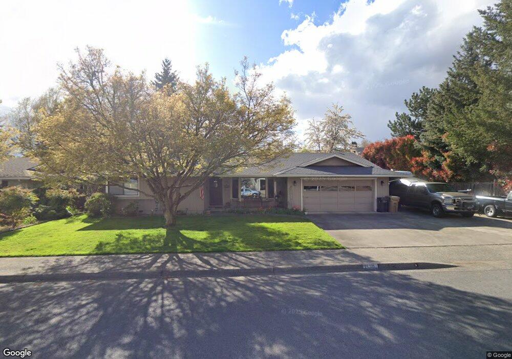 1130 SE Marjean Ln, Grants Pass, OR 97526 - photo 1