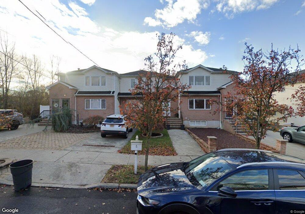 52 Poplar Ave, Staten Island, NY 10309 - photo 1