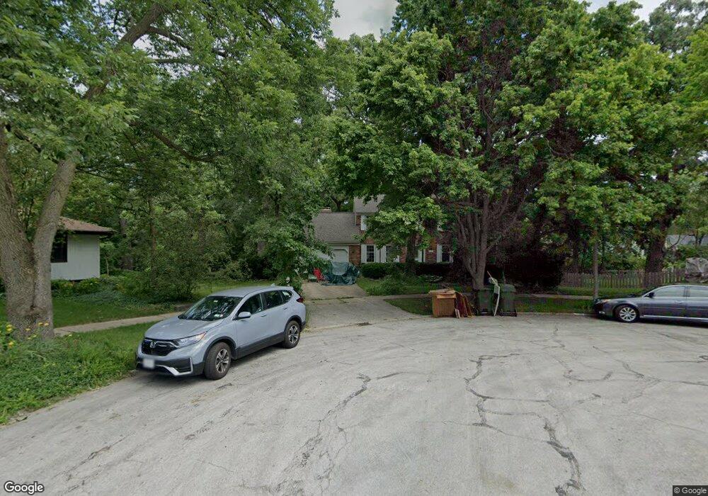 1759 Deerpath Ct, Naperville, IL 60565 - photo 1