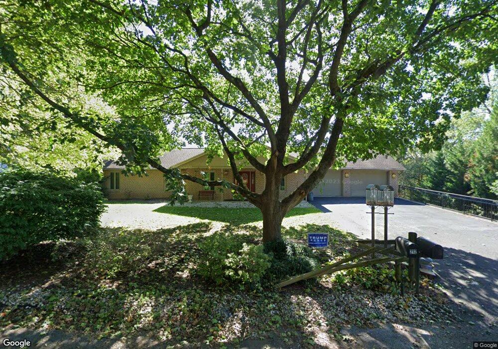 213 Oak Rd, New Bloomfield, PA 17068 - photo 1