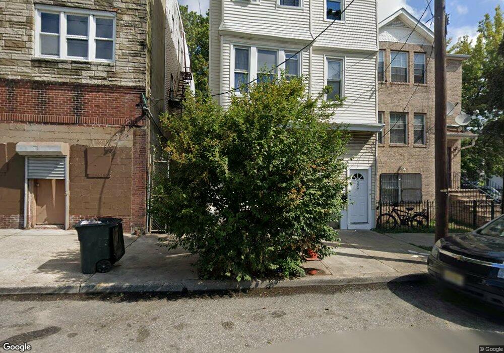 379 Hawthorne Ave unit 2, Newark, NJ 07112 - photo 1