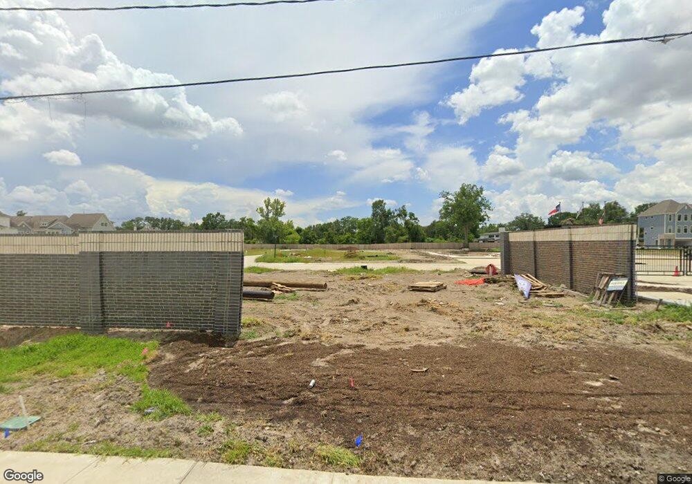 1633 Ojeman Rd, Houston, TX 77055 - photo 1