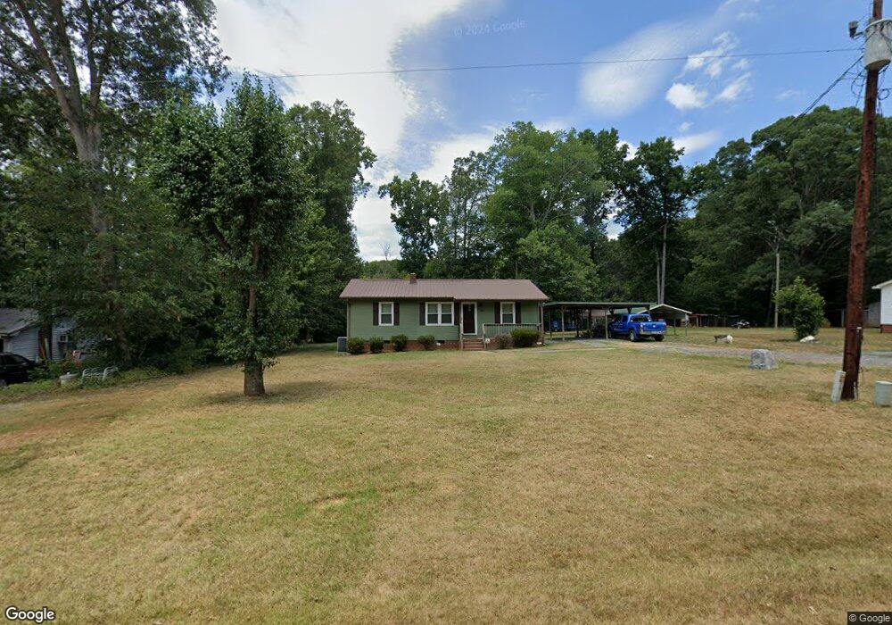3023 Sharron Dr, Asheboro, NC 27205 - photo 1