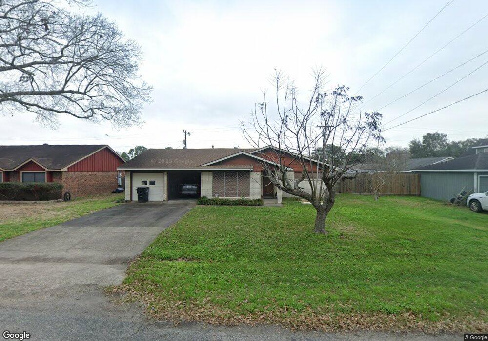 1600 Alta Vista Dr, Alvin, TX 77511 - photo 1