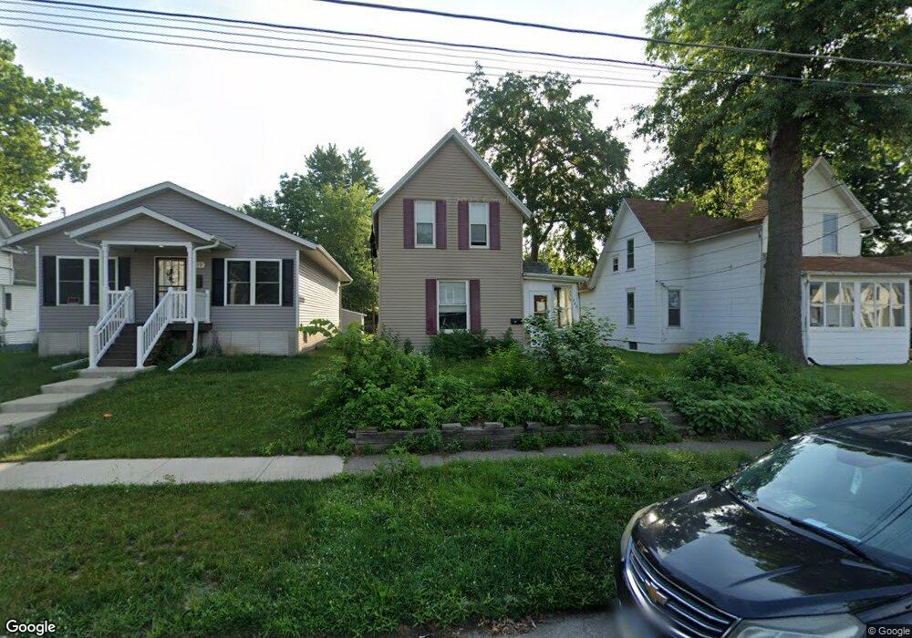 419 S Lincoln Ave, Davenport, IA 52802 - photo 1