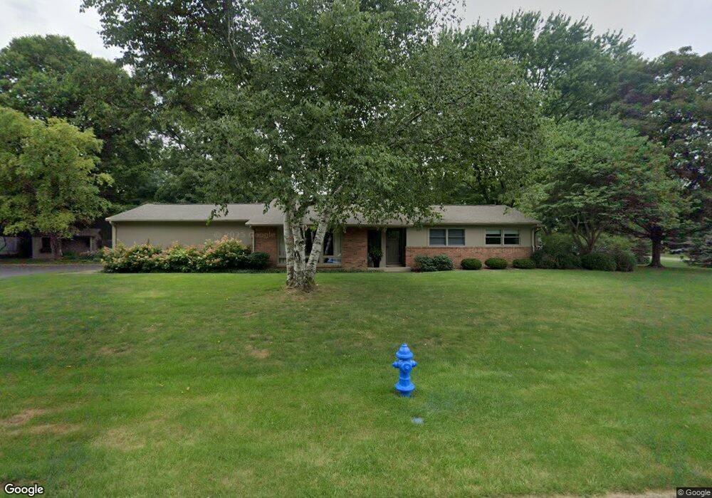 5917 Beechview Dr E, Worthington, OH 43085 - photo 1