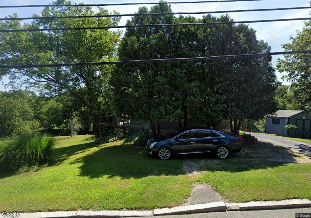 541 W Housatonic St, Pittsfield, MA 01201 - photo 1