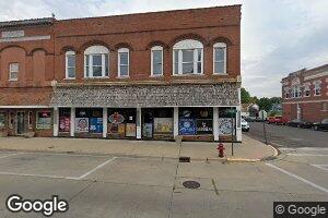 201 W Main St, Staunton, IL 62088