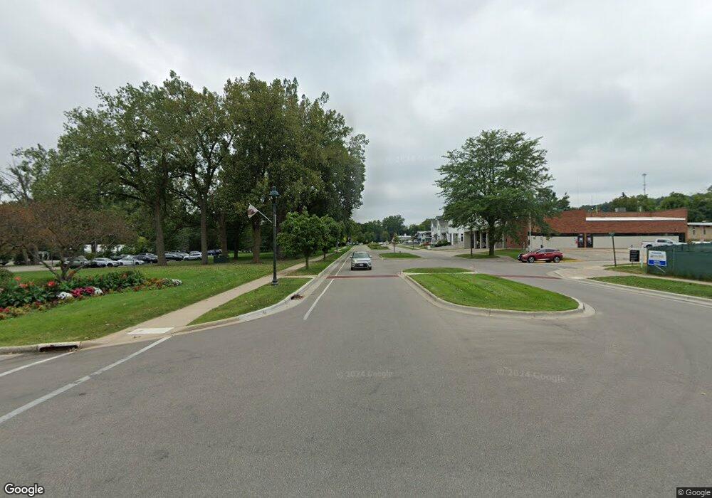 Bldg 2 Fontana Blvd unit 7, Fontana, WI 53125 - photo 1