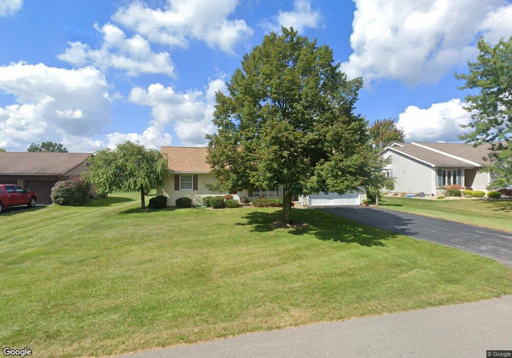 706 Chestnut Dr, Upper Sandusky, OH 43351 - photo 1