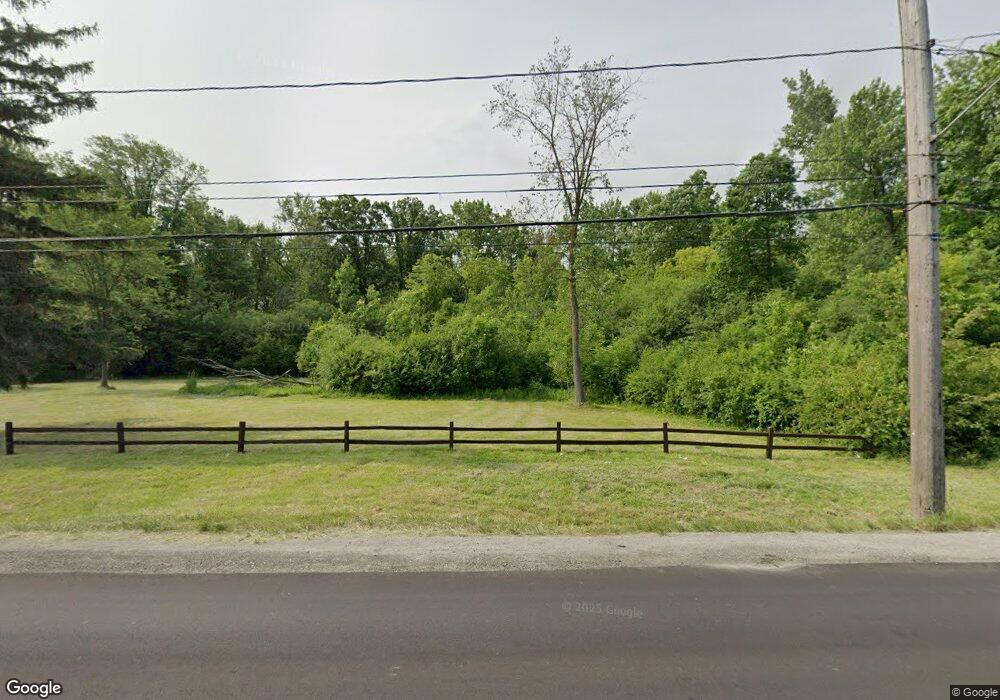 1246 E Carpenter Rd, Flint, MI 48505 - photo 1