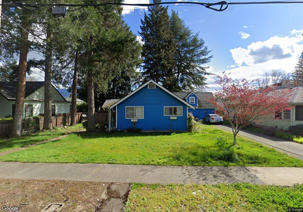 317 NE A St, Grants Pass, OR 97526 - photo 1