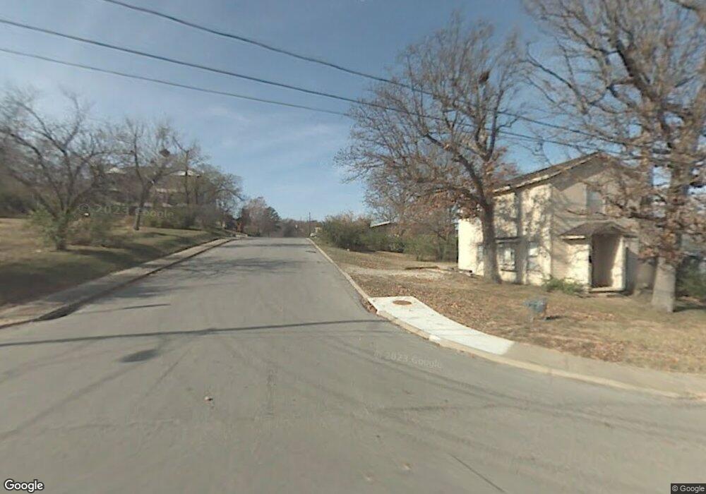 924 W Berry St, Fayetteville, AR 72701 - photo 1