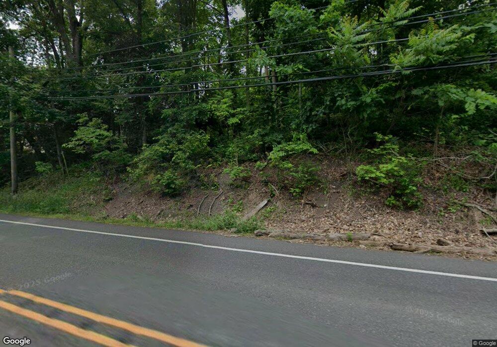 806 Mountainview Ave, Schwenksville, PA 19473 - photo 1