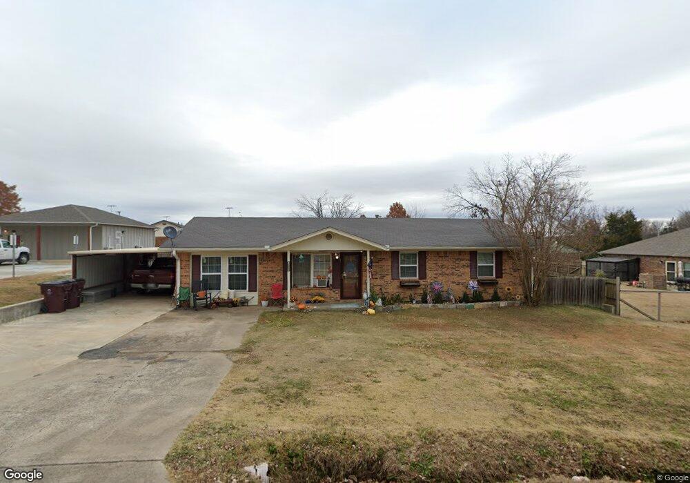 621 S 4th St, Eufaula, OK 74432 - photo 1