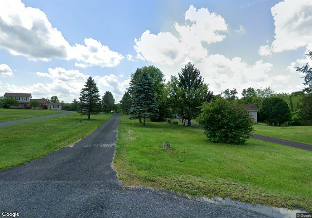 6011 Mardon Dr, Pennsburg, PA 18073 - photo 1