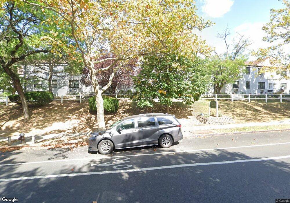 6912 136th St, Flushing, NY 11367 - photo 1