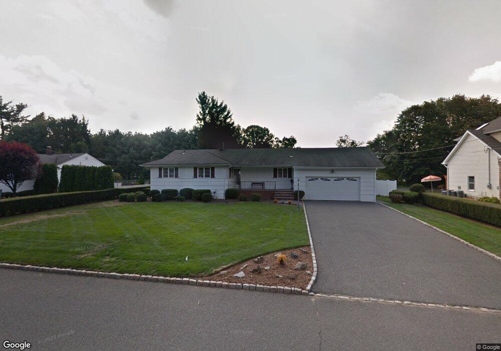 9 Glenroy Rd, Fairfield, NJ 07004 - photo 1