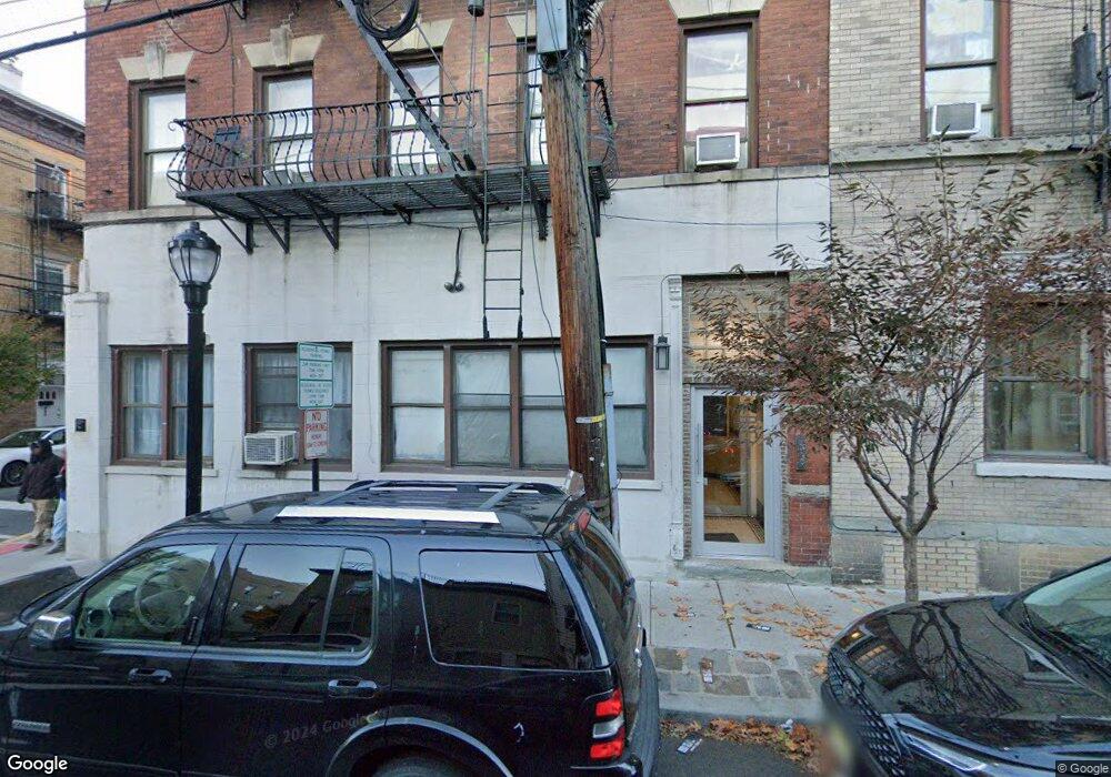 4201 Palisade Ave, Union City, NJ 07087 - photo 1