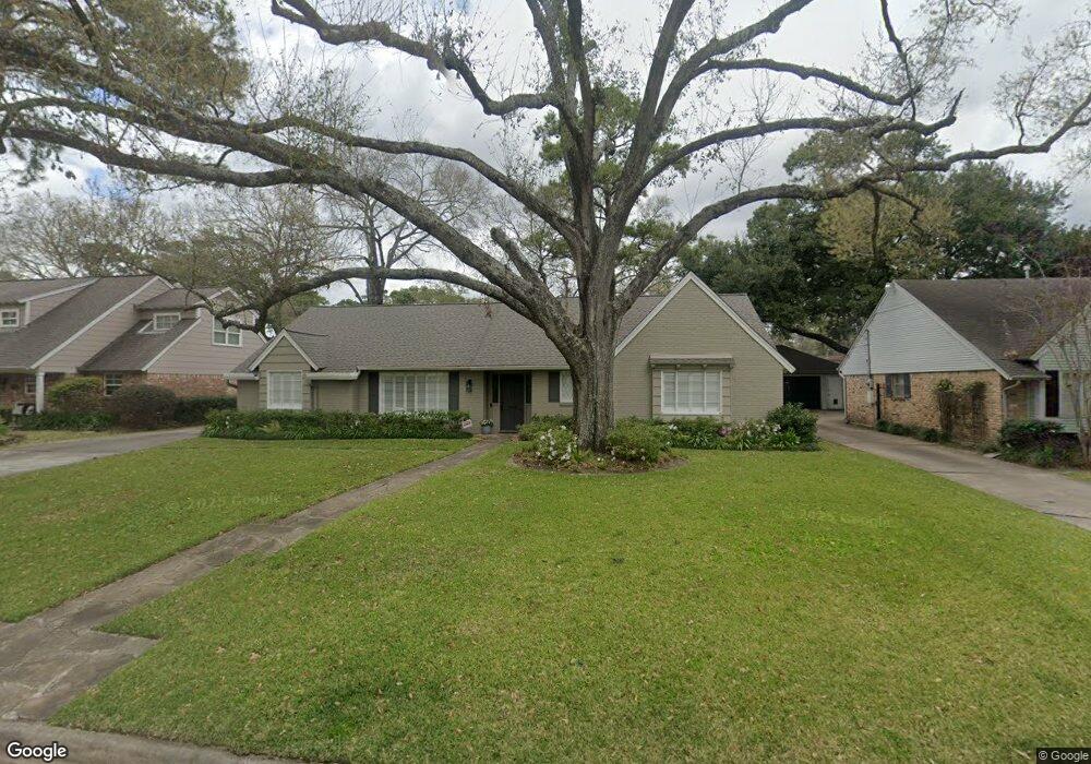 13910 Woodthorpe Ln, Houston, TX 77079 - photo 1
