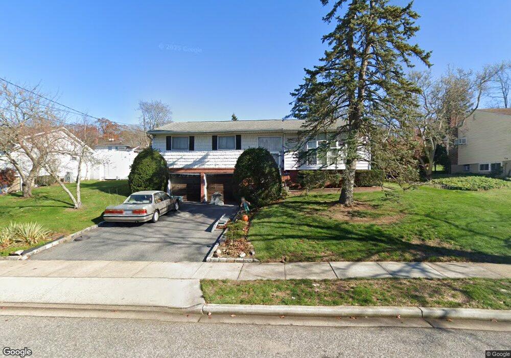 6 Manchester Dr, Bethpage, NY 11714 - photo 1