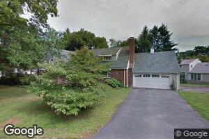 18 Dartmouth St, Winchester, MA 01890