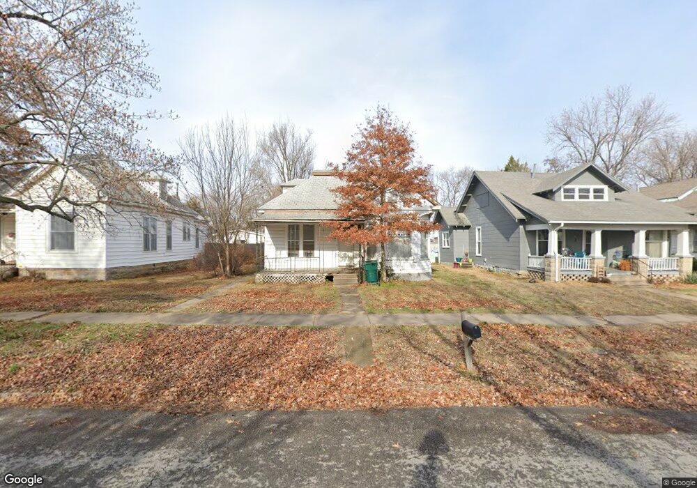 1723 Stevens Ave, Parsons, KS 67357 - photo 1