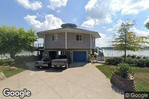 725 River Dr, Princeton, IA 52768