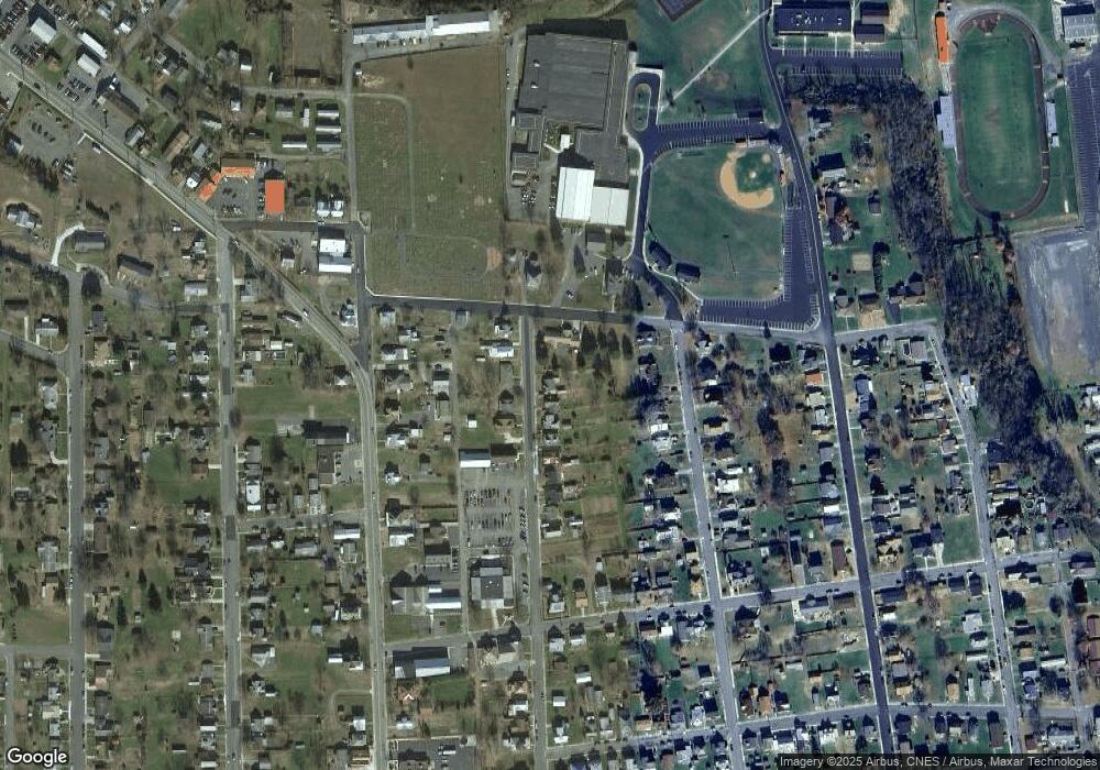 121 N Grove St, Petersburg, WV 26847 - photo 1