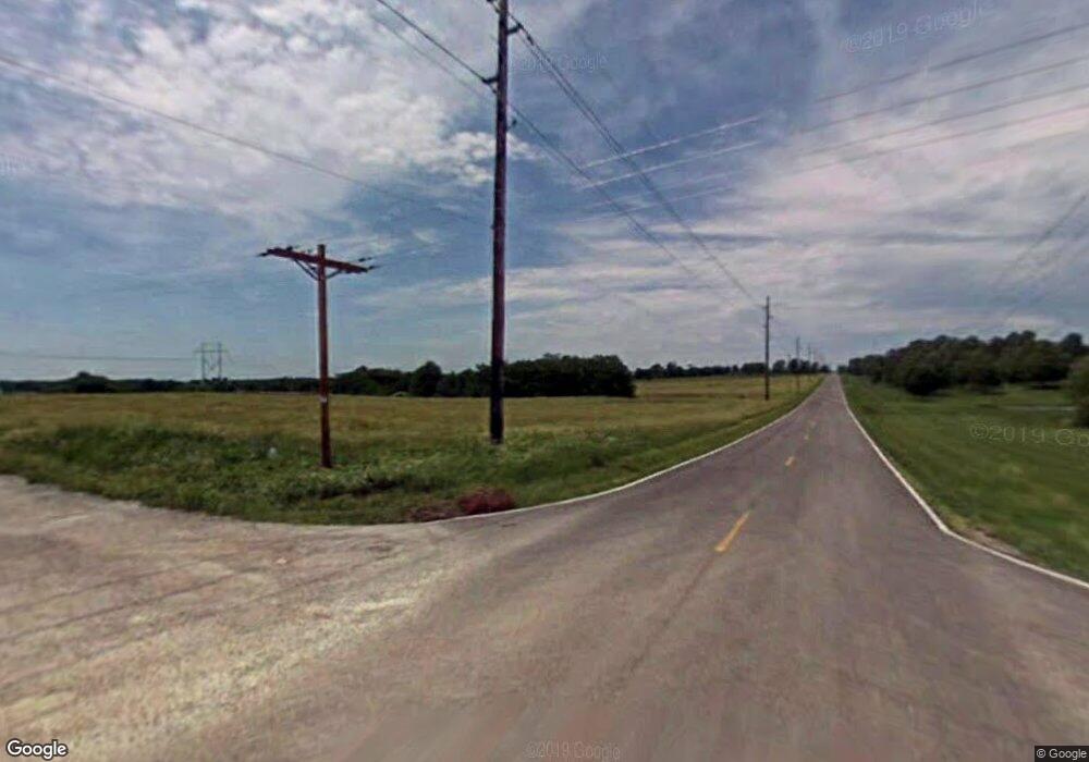 1601 E Hubach Hill Rd, Raymore, MO 64083 - photo 1