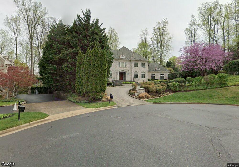 7801 Meritage Ln, McLean, VA 22102 - photo 1