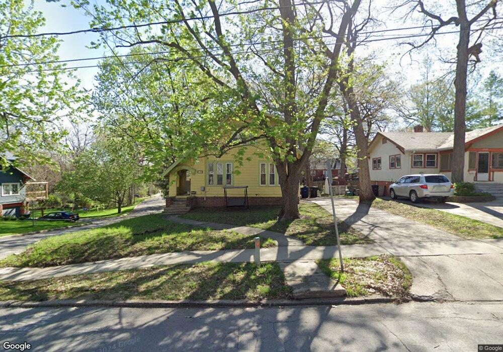1725 27th St, Des Moines, IA 50310 - photo 1