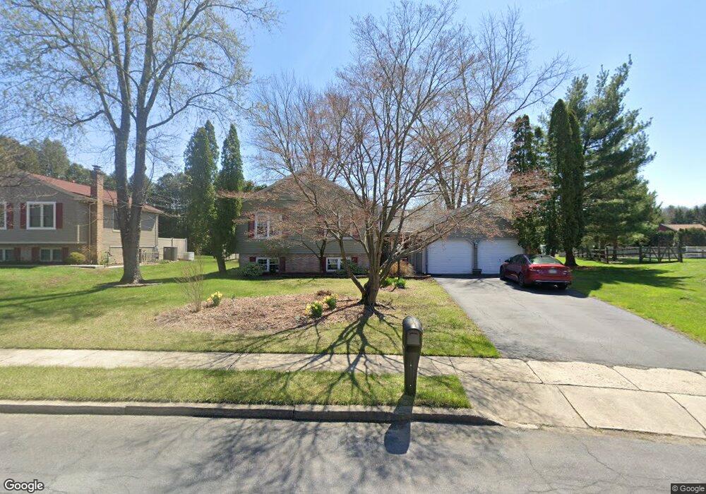 113 Hedgerow Ln, Reading, PA 19606 - photo 1